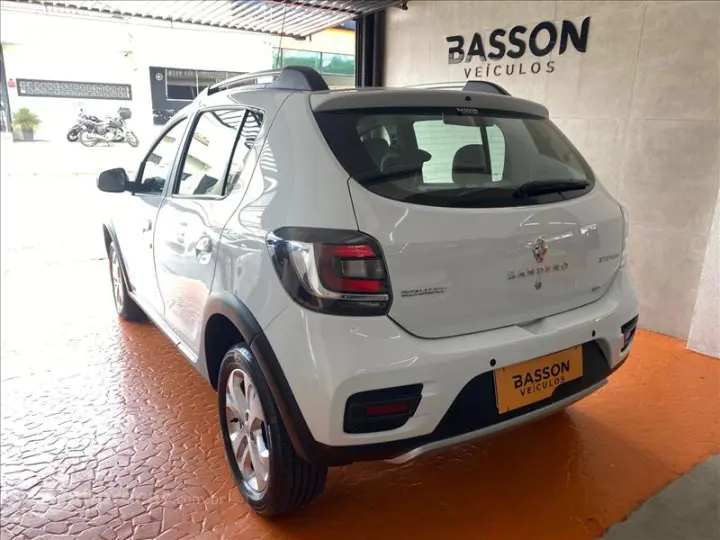 SANDERO 1.6 16V SCE Stepway