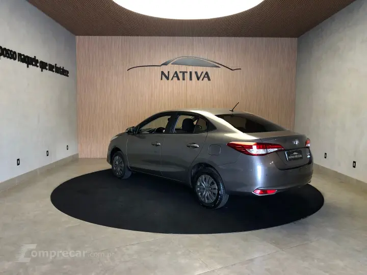 Yaris 1.5 16V Flex Sedan Xl Live Multidrive