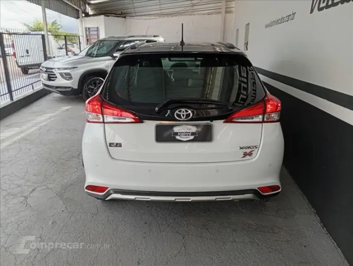 YARIS 1.5 16V X WAY Connect