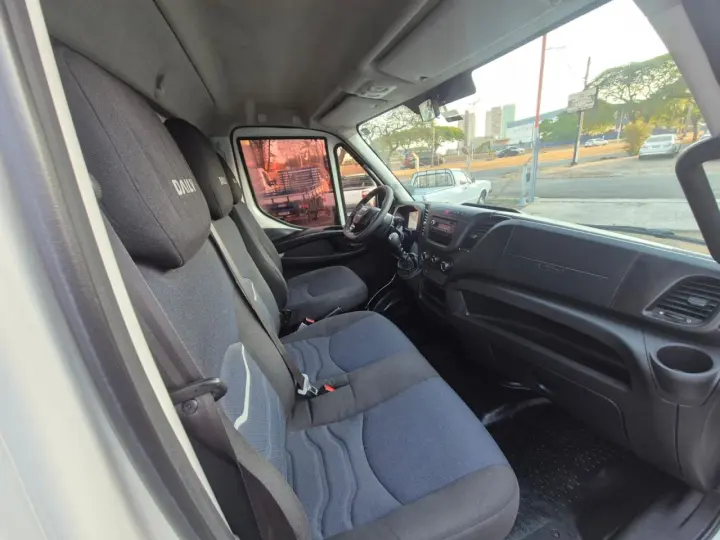 Daily 35-150 CABINE SIMPLES DIESEL