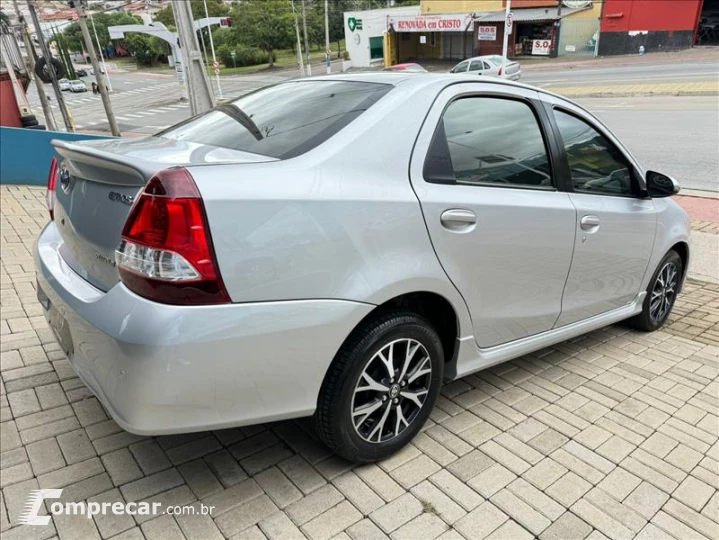 ETIOS 1.5 Platinum Sedan 16V