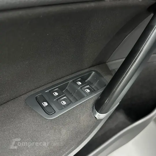 Golf Comfort. 200 TSI 1.0 Flex 12V Aut.