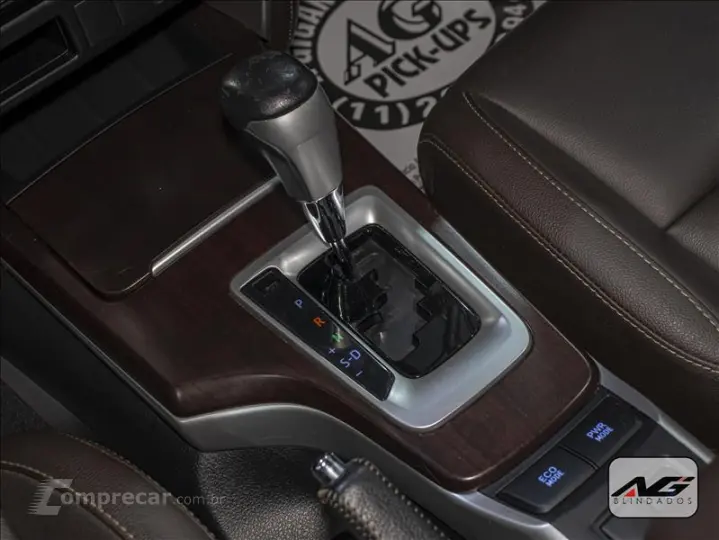 HILUX SW4 2.7 SRV 7 Lugares 4X2 16V