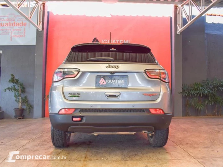 COMPASS 2.0 16V DIESEL TRAILHAWK 4X4 AUTOMÁTICO