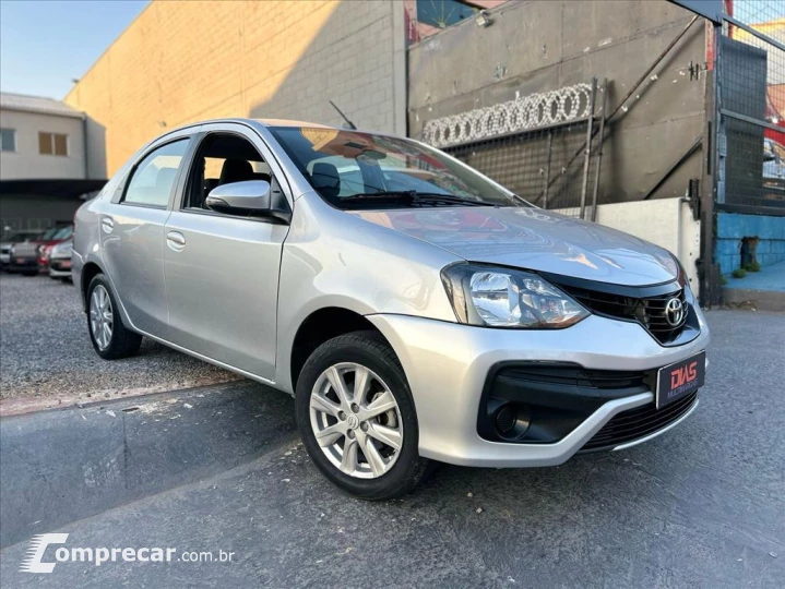 ETIOS 1.5 X Plus Sedan 16V