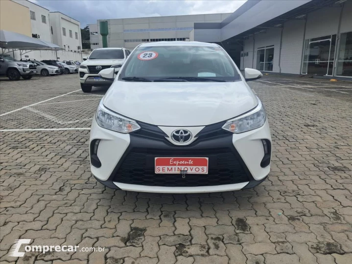 YARIS 1.5 16V FLEX SEDAN XL LIVE MULTIDRIVE