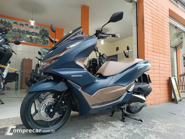 PCX 160 DLX ABS