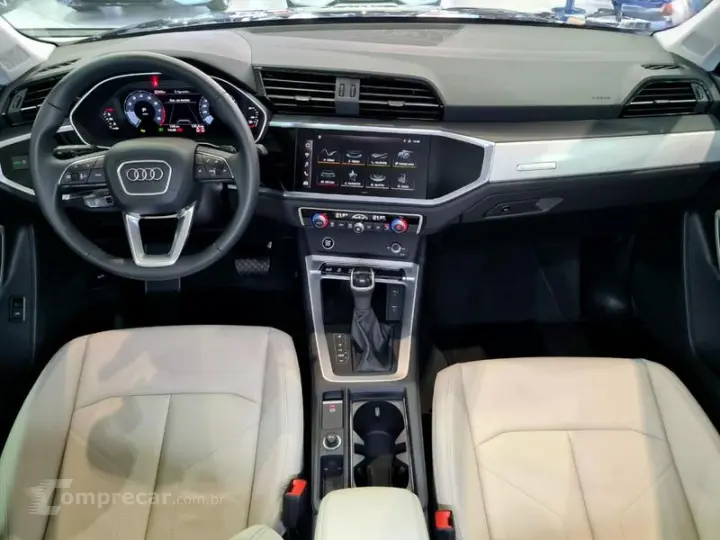Q3 PERFORMANCE 2.0 TFSI QUATTRO