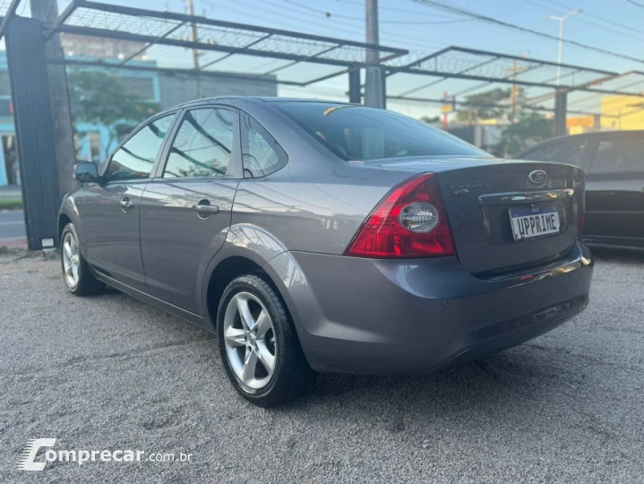 Focus Sedan 2.0 16V 4P S FLEX