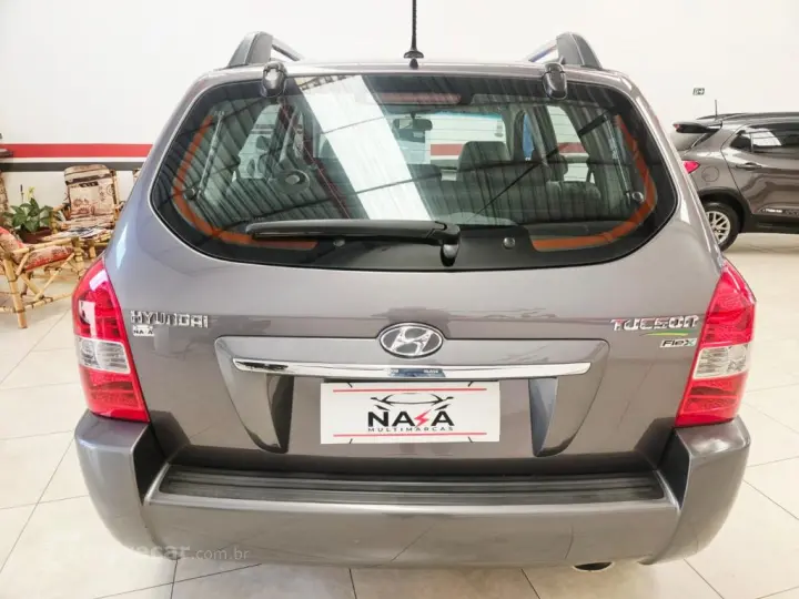 TUCSON 2.0 MPFI GLS 4X2 16V 143cv 2WD