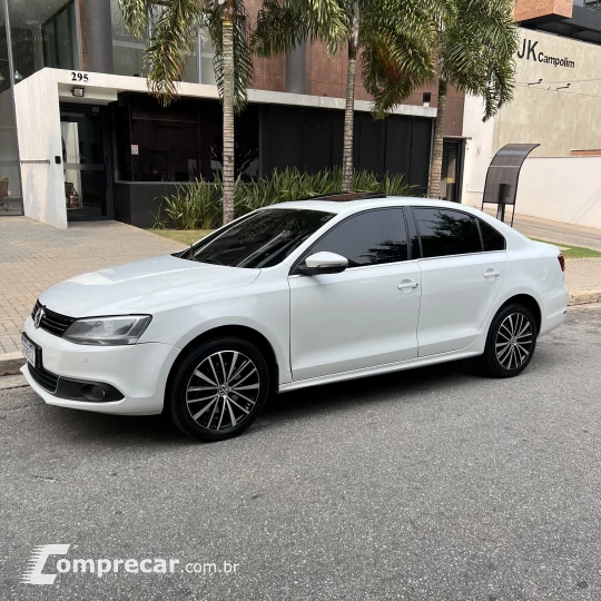 JETTA 2.0 TSI Highline 200cv