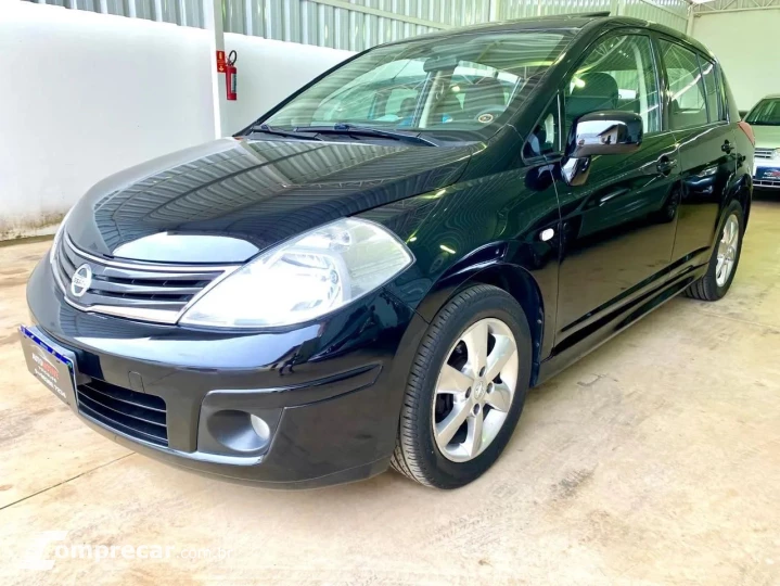 Nissan Tiida 1.8 SL