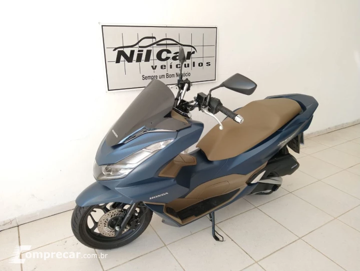 PCX 160 DLX