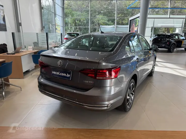 Virtus 1.0 4P 200 TSI FLEX HIGHLINE AUTOMÁTICO