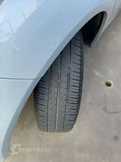 FIESTA 1.6 MPI Sedan 8V