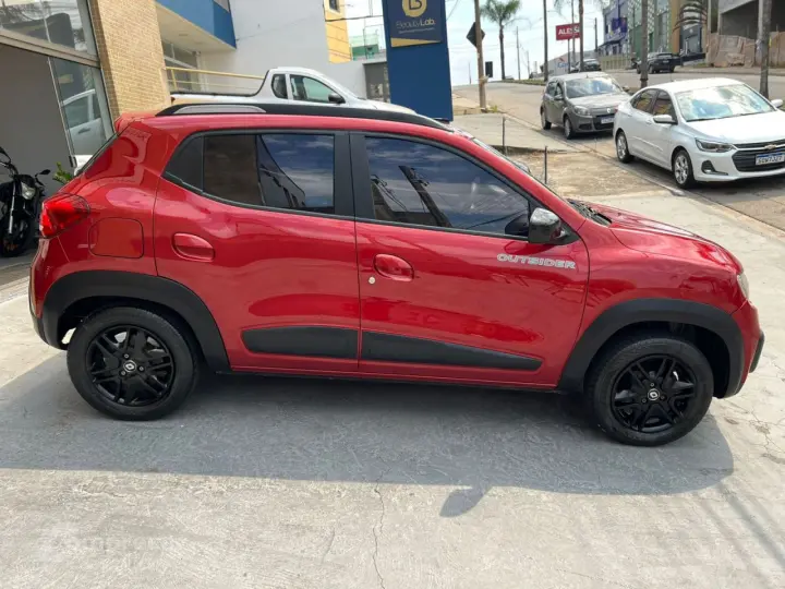 KWID OUTSIDER 1.0 Flex 12V 5p Mec.