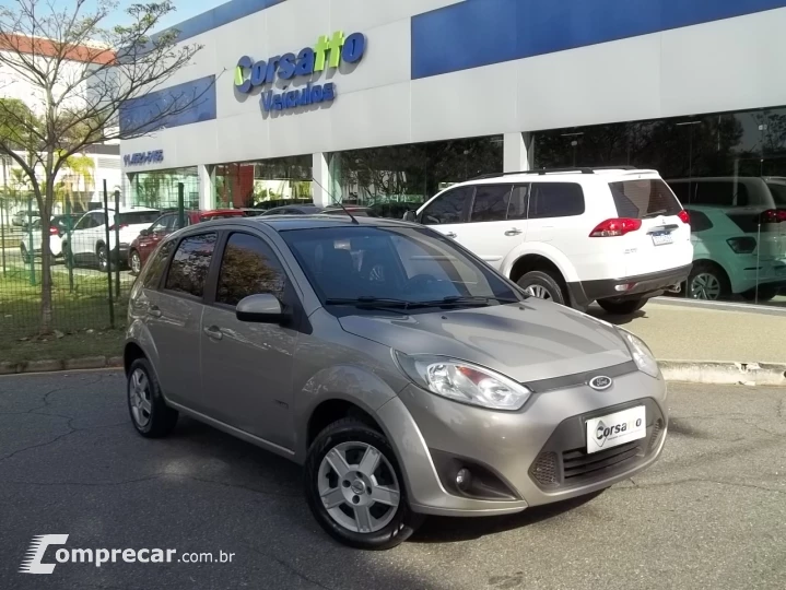 FIESTA 1.6 MPI Class Hatch 8V