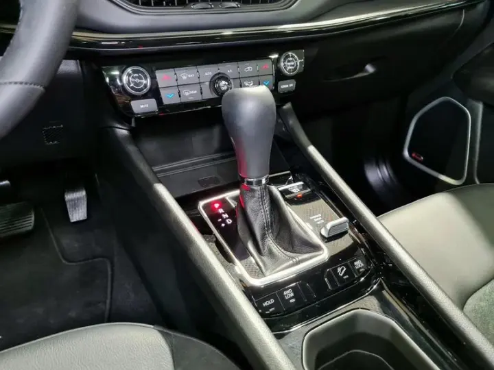 COMPASS BLACK HURRICANE 2.0 4x4 TB AUT