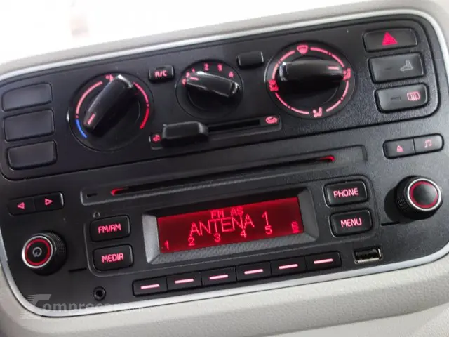 UP - 1.0 TSI MOVE UP 12V 4P MANUAL