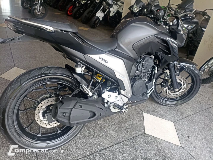 FZ25 250 FAZER FLEX