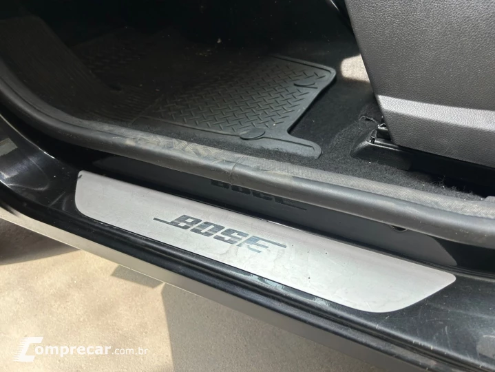 CAPTUR 1.6 16V SCE Bose