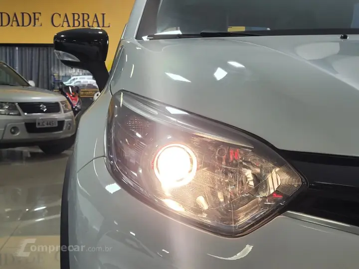 CAPTUR Zen 1.6 16V Flex 5p Mec.