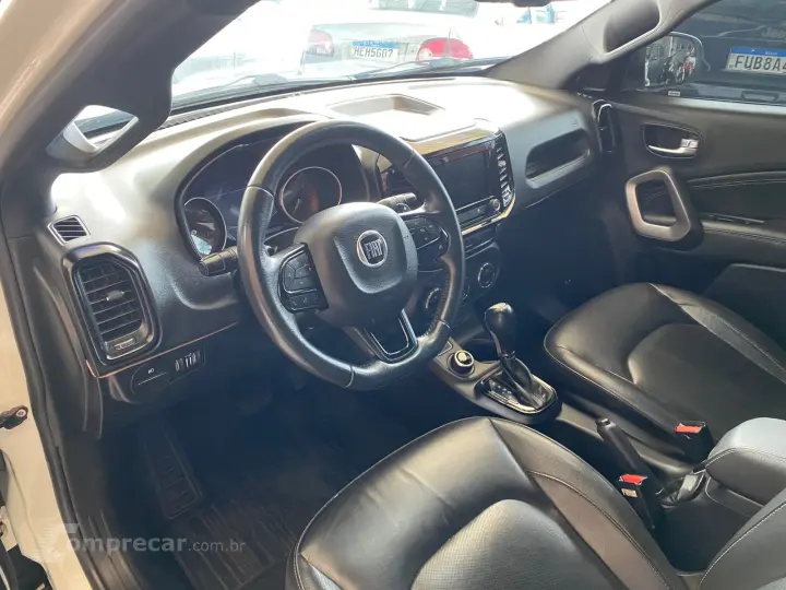 TORO 2.0 16V Turbo Ultra 4WD