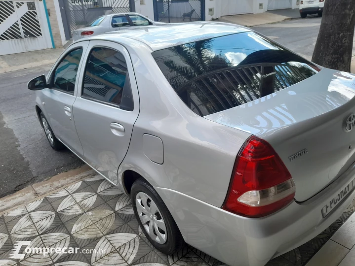 ETIOS 1.5 XLS Sedan 16V