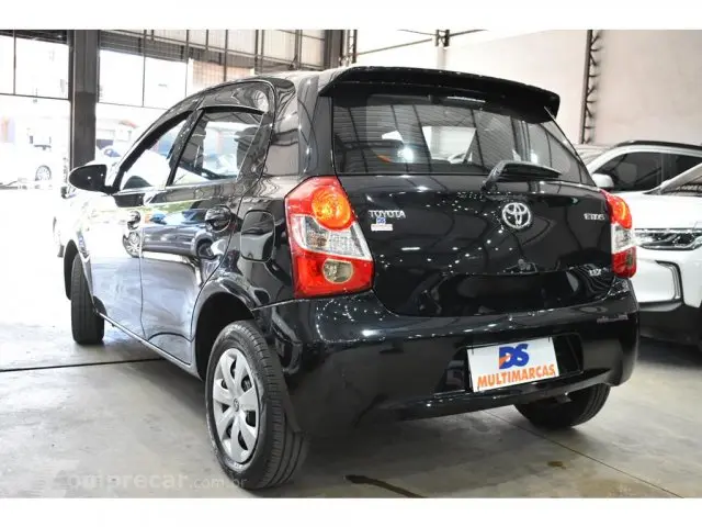 ETIOS HATCH - 1.3 X 16V 4P MANUAL