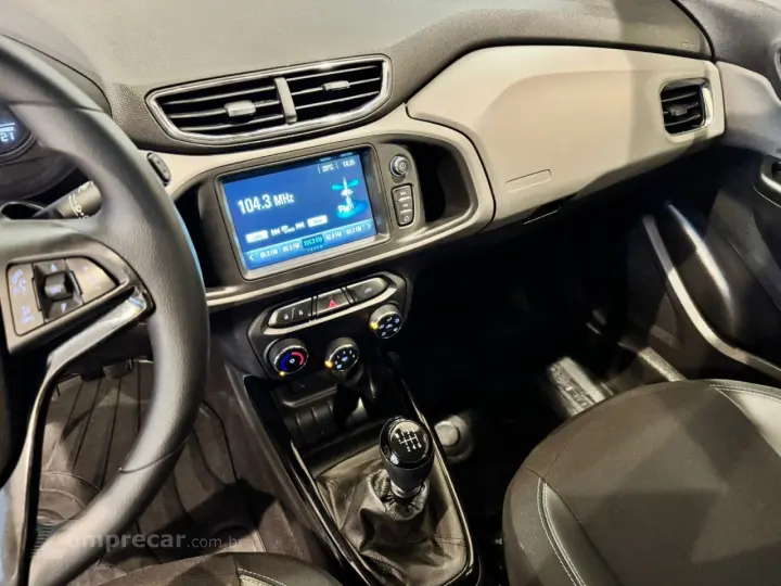 Onix Hatch 1.4 4P FLEX LT