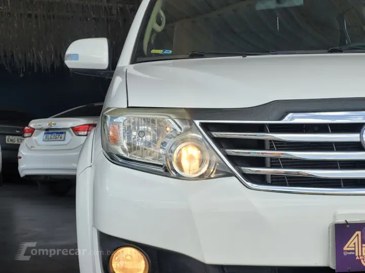 Hilux SW4 SR 4x2 2.7/ 2.7 Flex 16V Aut.