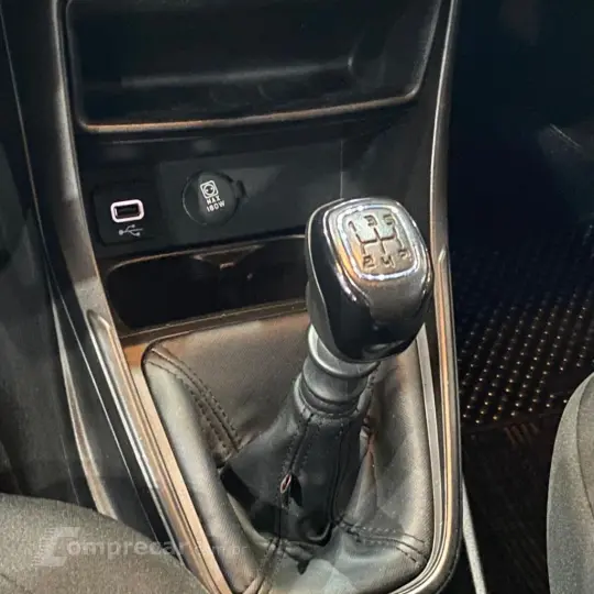 Strada Freedom 1.3 Flex 8V CD