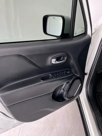 RENEGADE 1.8 16V Night Eagle