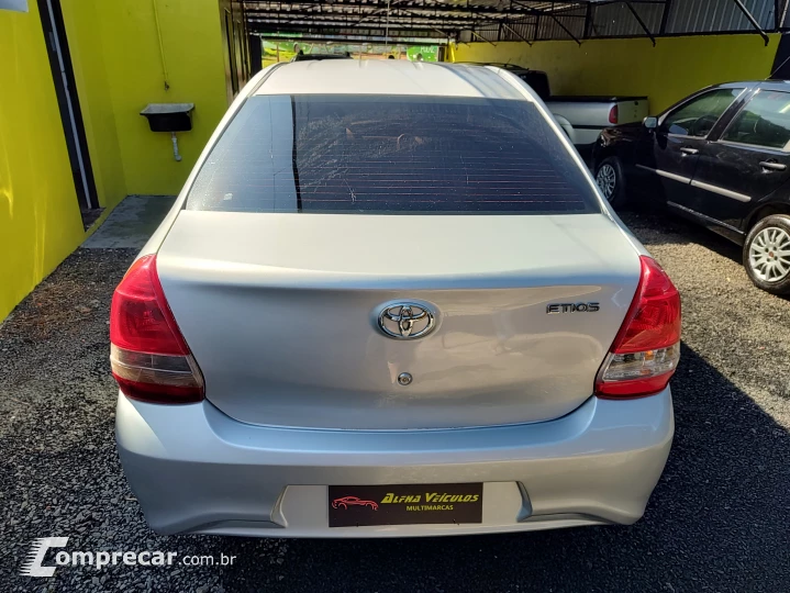 ETIOS 1.5 XS Sedan 16V