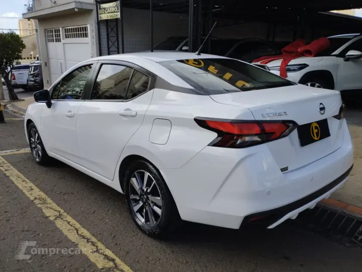 Versa Sedan 1.6 16V 4P FLEX ADVANCE XTRONIC AUTOMÁTICO CVT