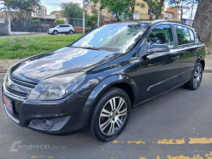 VECTRA 2.0 MPFI GT Hatch 8V