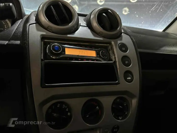 FIESTA 1.6 MPI HATCH 8V FLEX 4P MANUAL