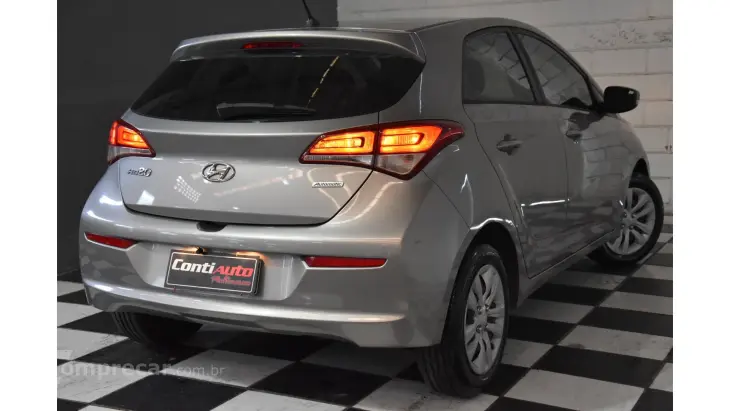 HB20 - 1.6 COMFORT PLUS 16V 4P AUTOMÁTICO