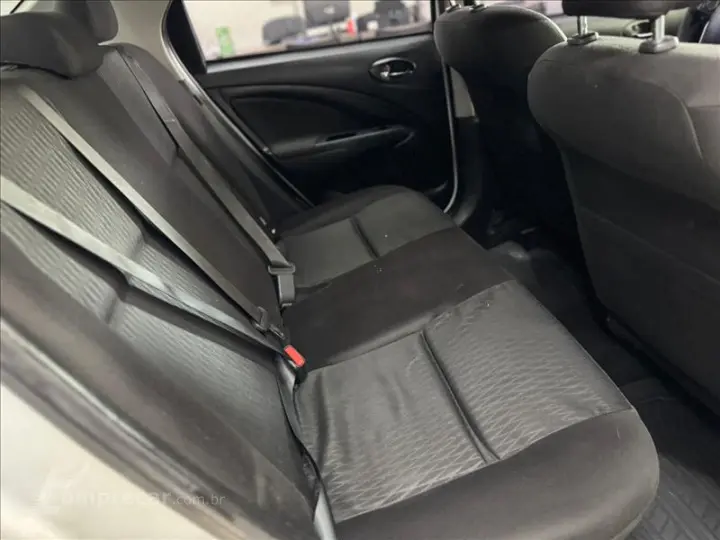 ETIOS 1.5 XS Sedan 16V