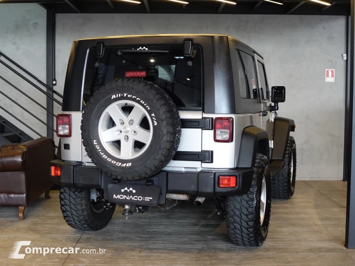 Wrangler 3.8 V6 12V SPORT TETO RÍGIDO E LONA AUTOMÁTICO