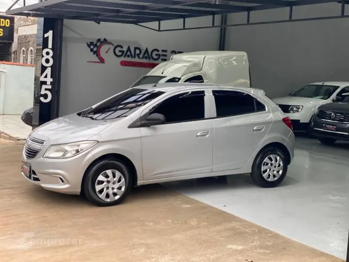 ONIX HATCH LT 1.0 8V FlexPower 5p Mec.