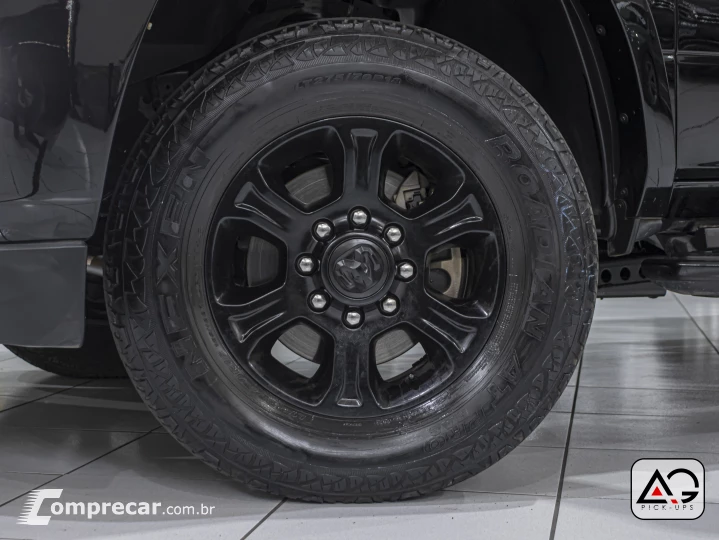 2500 6.7 I6 Turbo Laramie Night Edition CD 4X4