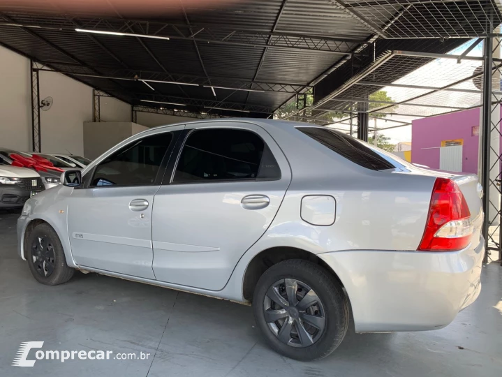 ETIOS 1.5 XS Sedan 16V