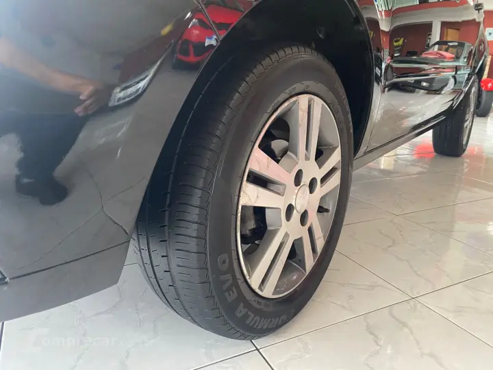 AGILE 1.4 MPFI LTZ 8V