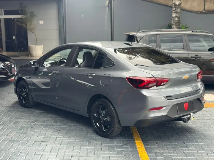 ONIX 1.0 Turbo Plus Premier