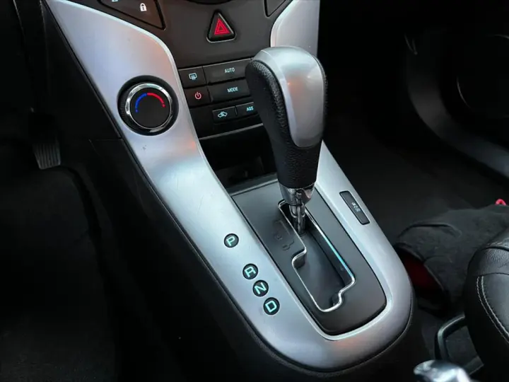 CRUZE 1.8 LT 16V FLEX 4P AUTOMÁTICO