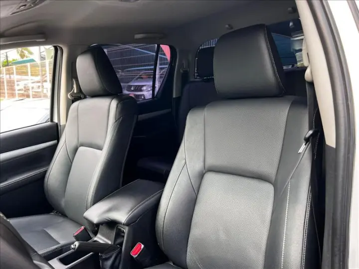 HILUX 2.8 D-4d Turbo CD SRX 4X4