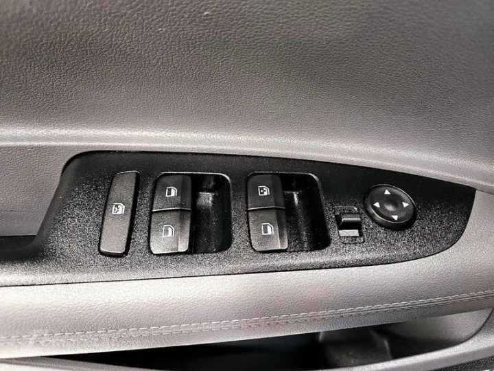 HB20S COMFORT PLUS 1.0 TB FLEX 12V AUT