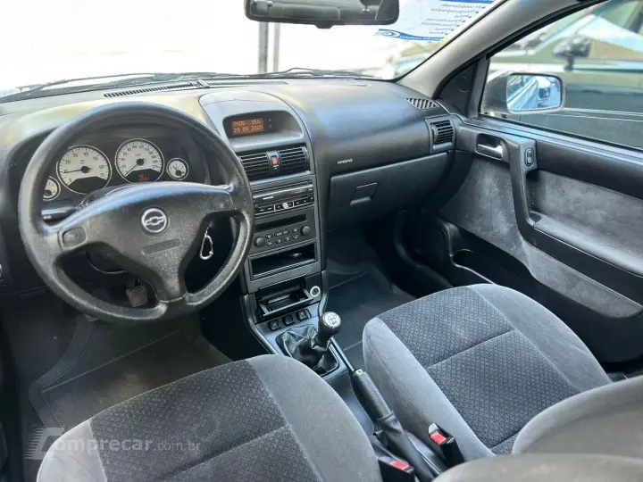 ASTRA 2.0 MPFI Elegance Sedan 8V