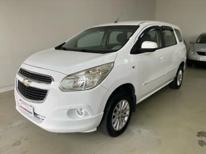 SPIN 1.8 LT 8V FLEX 4P AUTOMÁTICO